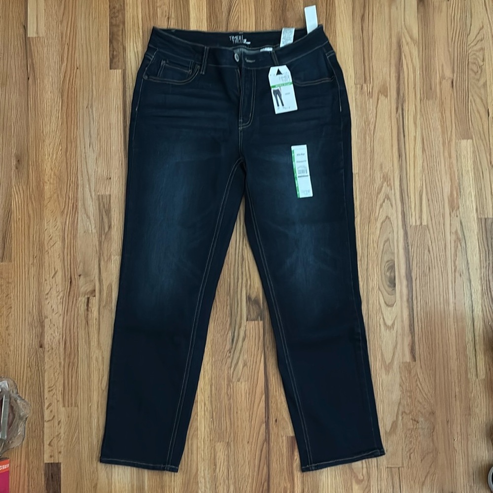 Time and Tru Women's Straight Leg Jeans - Dark Blue